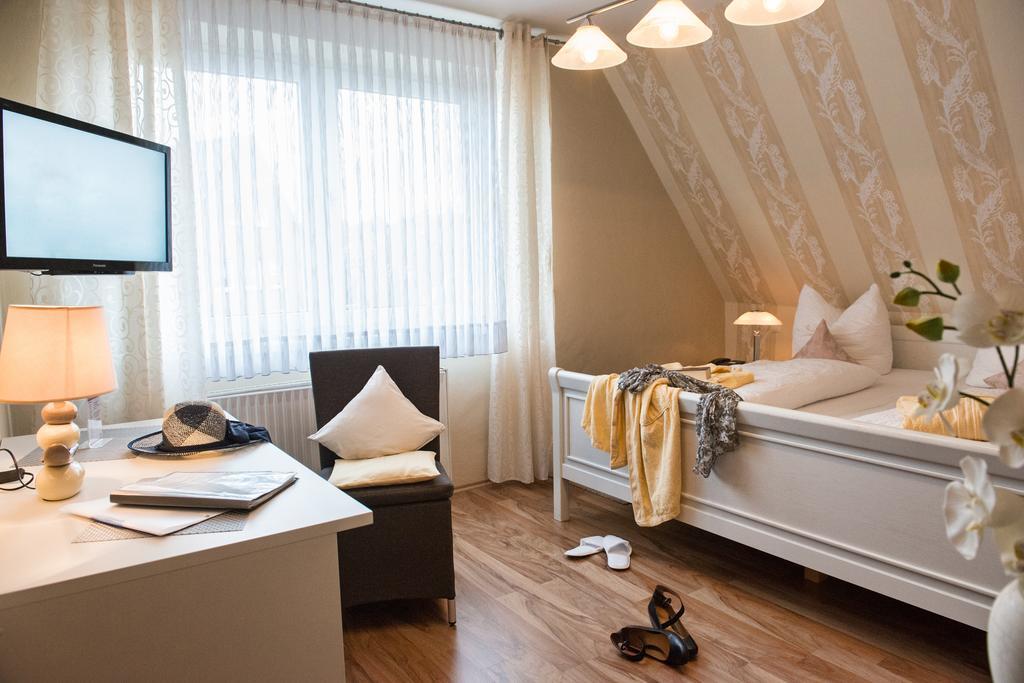 Piepers Landidyll Hotel Bad Laer Zimmer foto